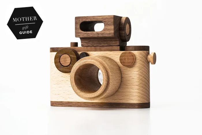 35MM Vintage Style Wooden Toy Camera – Beech