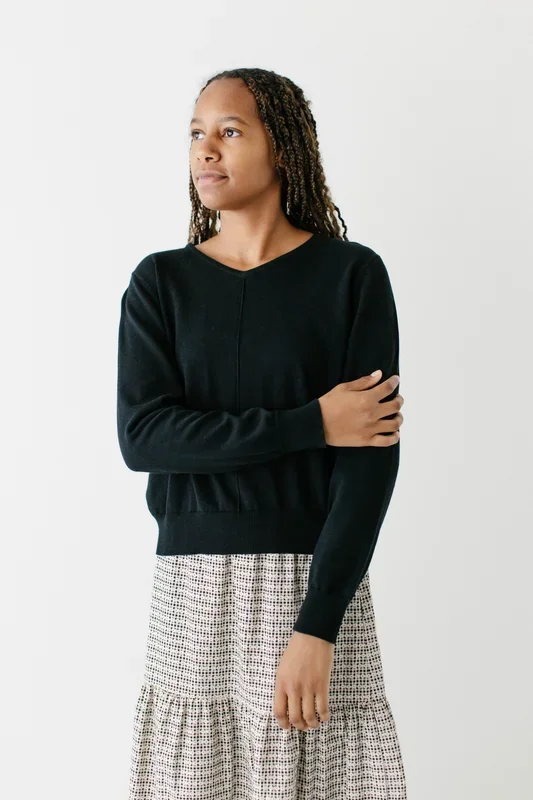 ‘Kelsie’ Lightweight Cotton V-Neck Sweater