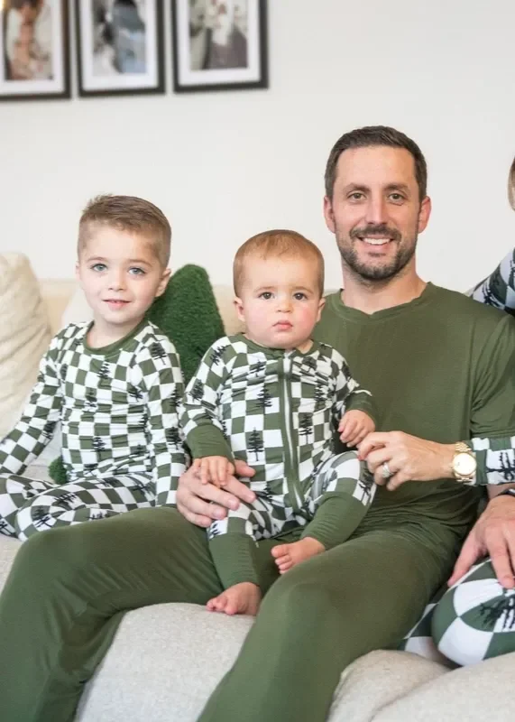 Bamboo Men’s Christmas Pajamas | Matching Family Holiday Set – Christmas Trees