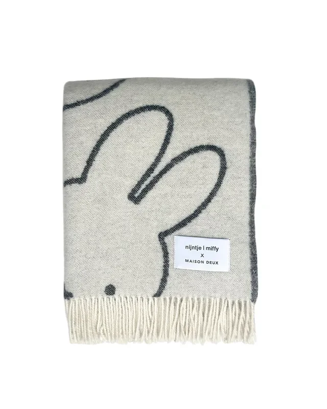 Blanket Miffy White / Black Print 4.25 X 6.5 Ft