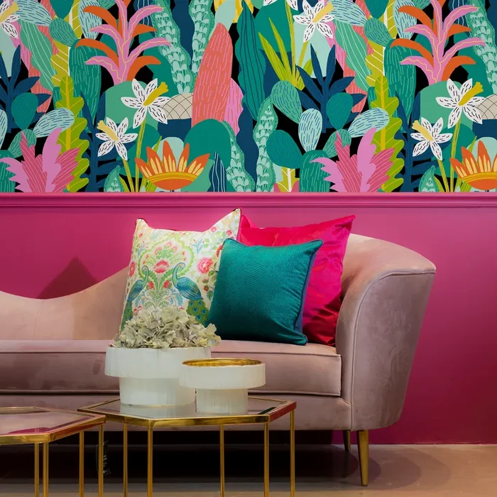 Botanical Wallpaper With A Stylized Jungle Motif In Pink, Green, And Orange – C687