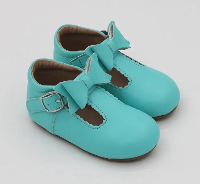 Bow T-straps – Mint