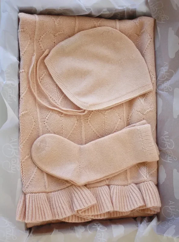 Cashmere Cloud Baby Blanket Gift Set – Butter Cream