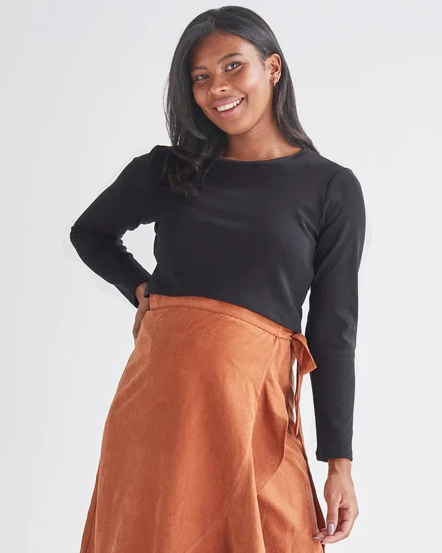 Celia Maternity Long Sleeve Cotton Crop Tee – Black