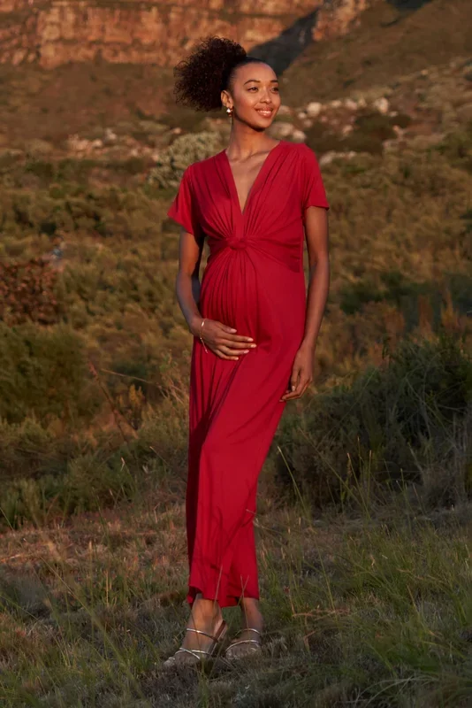 Ecovero Maxi Umstands- und Stillkleid mit Knotendetail burgund