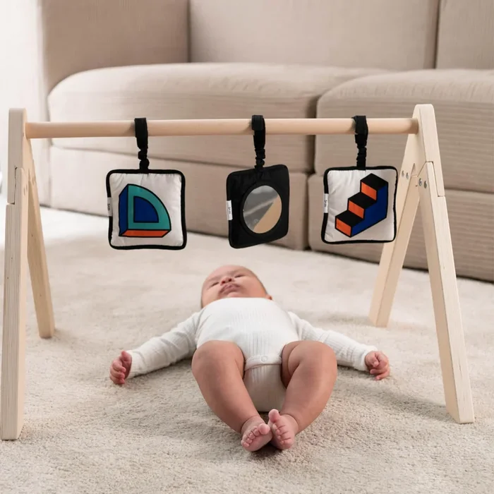 ETTA LOVES X WALALA STUDIO SENSORY HANGING SQUARES – For Babies’ First Year