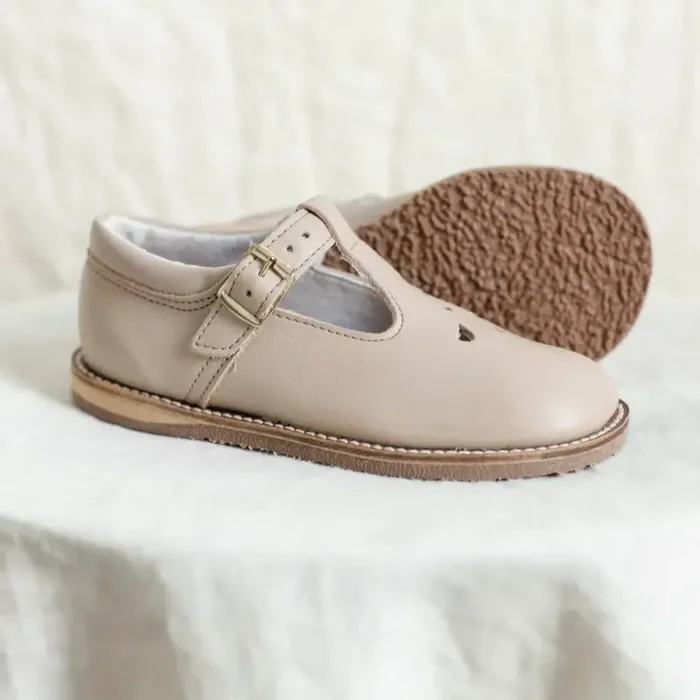 Flora T-strap – Truffle