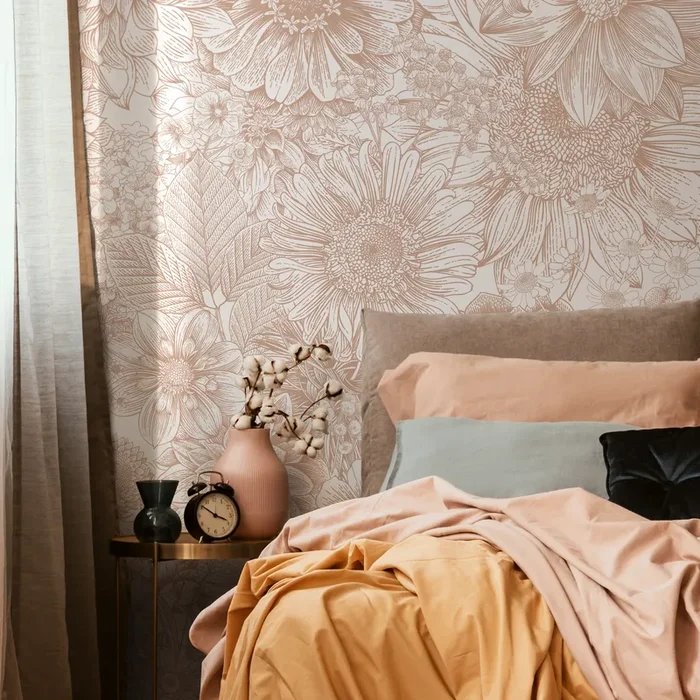 Floral Wallpaper With A Detailed Line Art Motif In Dusty Rose – C064