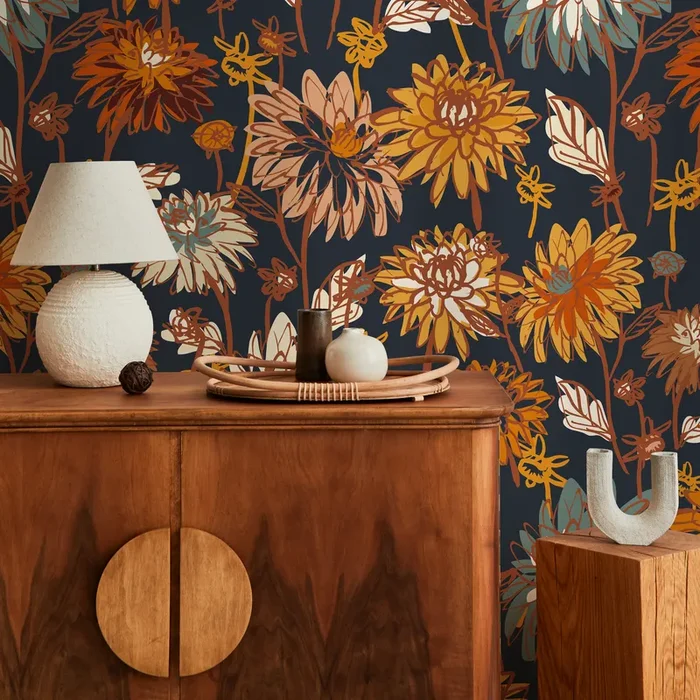 Floral Wallpaper With A Vintage Dahlia Motif In Orange, Yellow, And Blue – C693