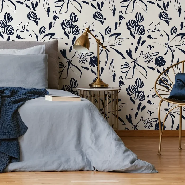 Floral Wallpaper With Abstract Brushstrokes In Navy Blue And Cream – C383