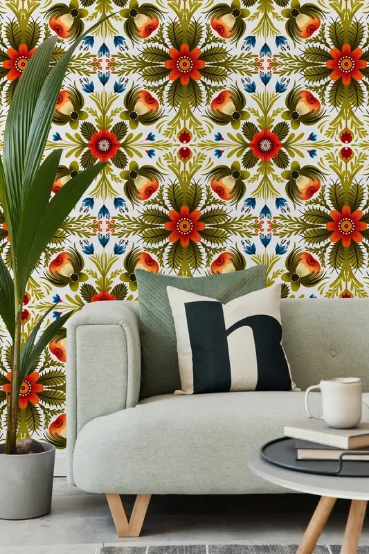 Folk Art Wallpaper With An Arabesque Floral Motif In Red, Green, And Blue – X122