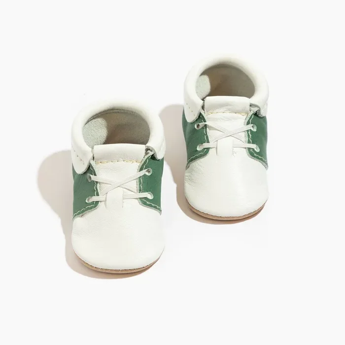 Freshly Picked Hole-in-One Oxford Baby Shoe