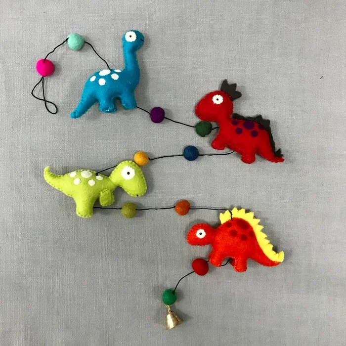 Garland – Dinosaur