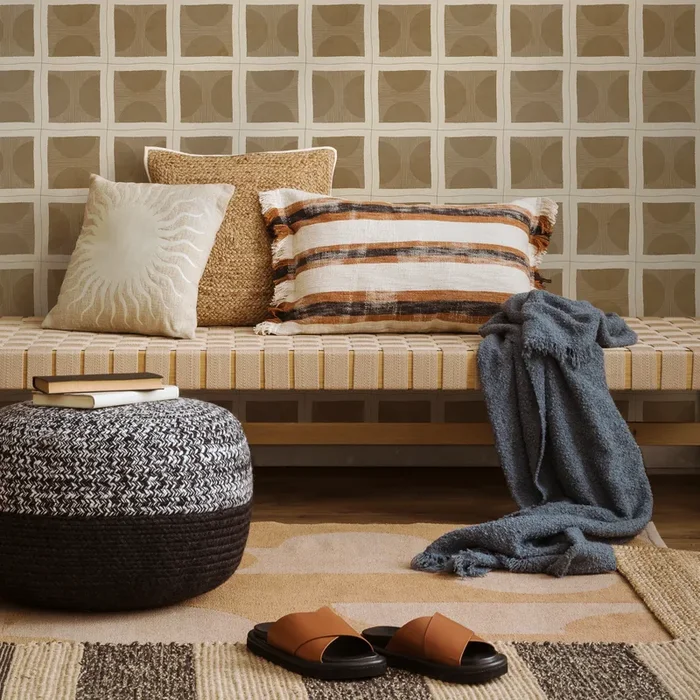 Geometric Wallpaper With Hand-drawn Square Tiles In Beige And Brown – C770