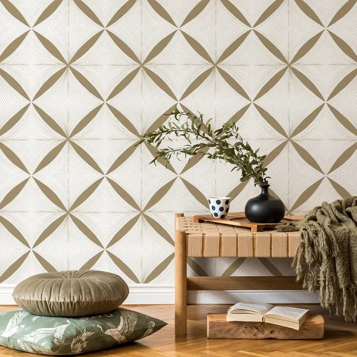 Geometric Wallpaper With Radiating Lines In Beige And Cream – C940