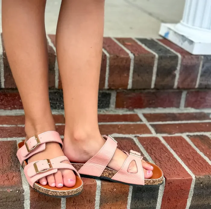 Hamptons Footbed Sandals – Pink Coral