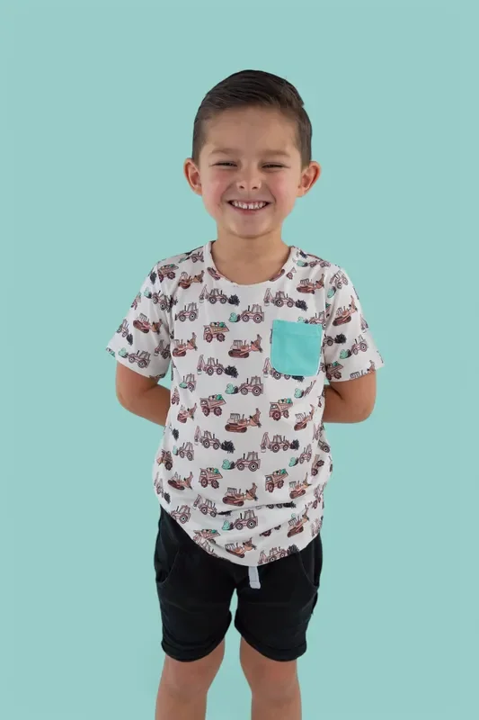 Haulin’ Eggs Dream Pocket Tee