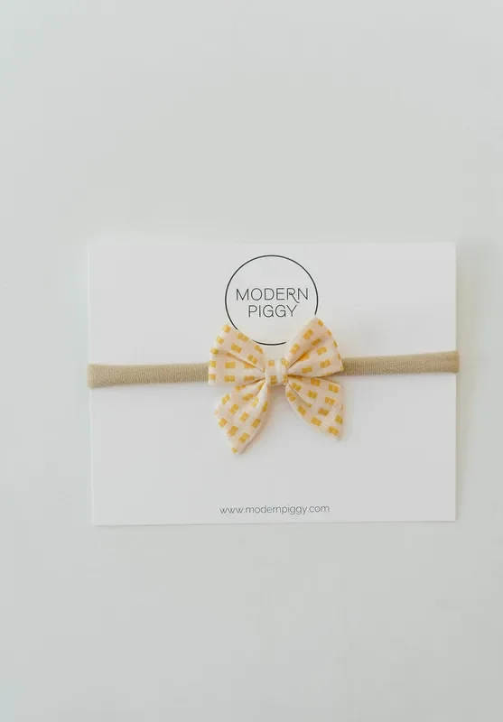 Lemonade Stand | Mini Piggy Bow