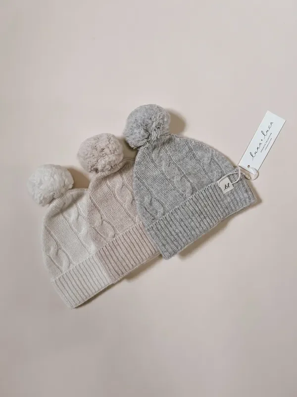 Luna + Luca Cable Knit Pom Merino Wool Baby Beanie – Heather Gray