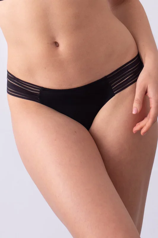 Maternity briefs with mesh details, black