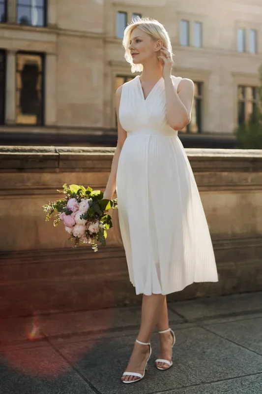 Midi Umstandsbrautkleid mit Plissees