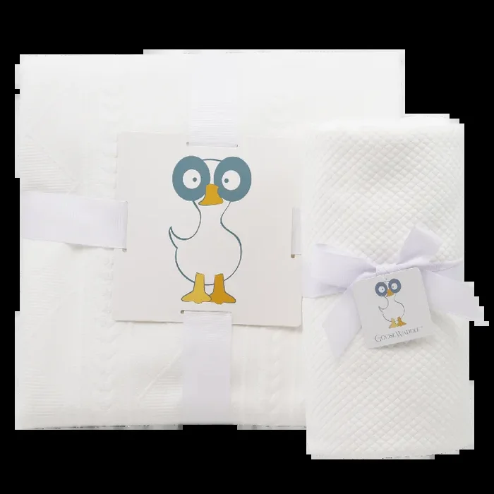 Mommy & Me Knit Blanket Set – White