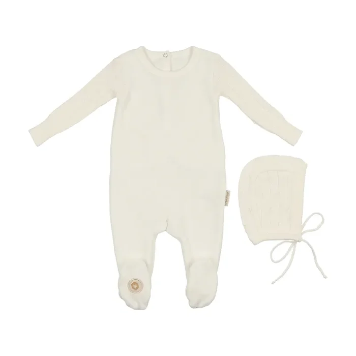 Mon Tresor Bebe Luxe Texture Footie & Hat Set