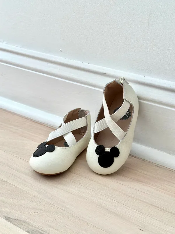 Off White Ballet – Black Ears