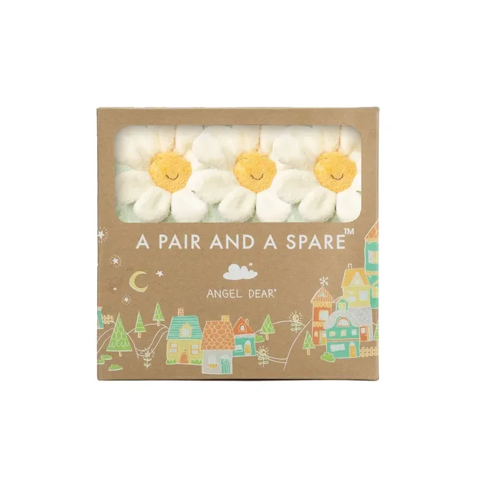 Pair And A Spare – Daisy