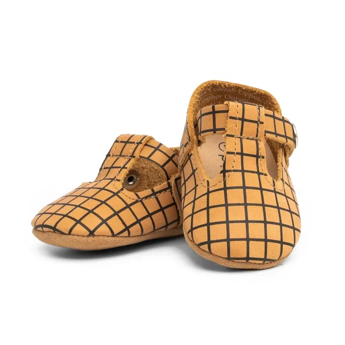 Parker – T-strap Mary Jane – Soft Sole