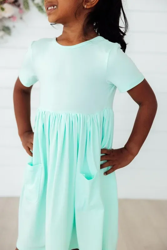 Pastel Green S/S Pocket Twirl Dress