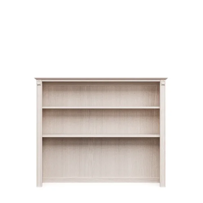 Romina Dakota Hutch