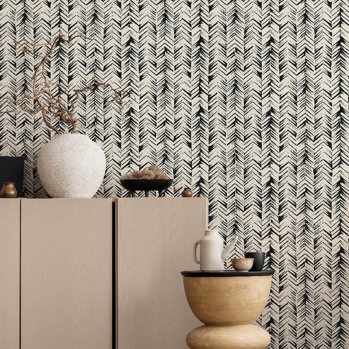Scandinavian Wallpaper With A Hand-drawn Chevron In Black And Cream – A780