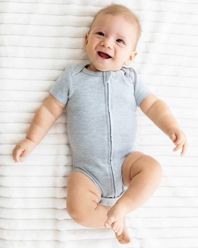 Short Sleeve Zipper Bodysuit In Storm, 0-3m
