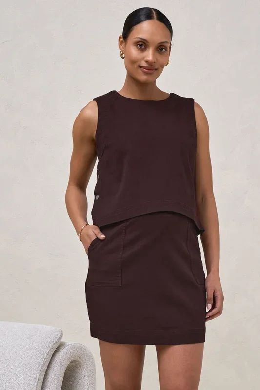 Short Story Nursing Crop – Deep Plum