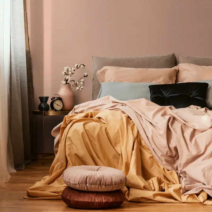 Solid Color Wallpaper In A Warm Cashmere Pink – D438