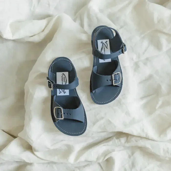 Stevie Sandal – Navy