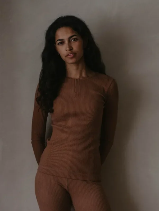 The Ribbed Top – Women’s
