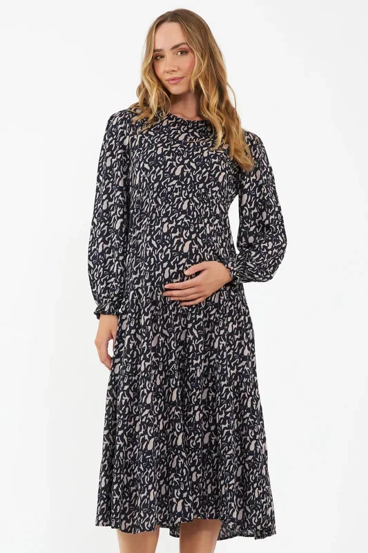 Tiered maternity dress with print