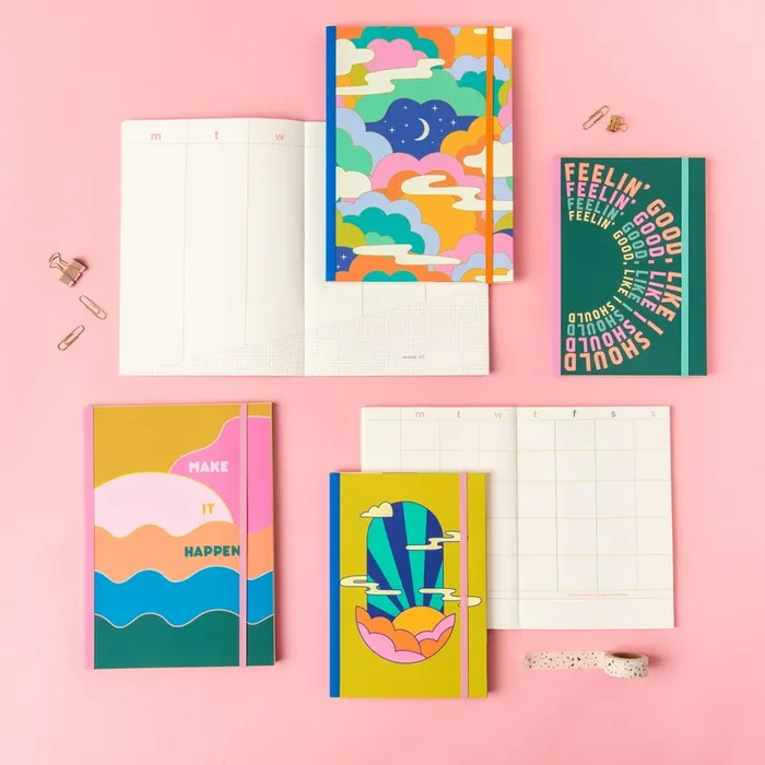 Undated Perpetual Planner – Clean & Colorful