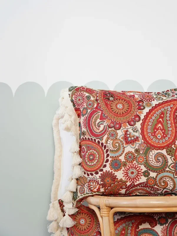 Vintage Paisley – Pillow With Fringe