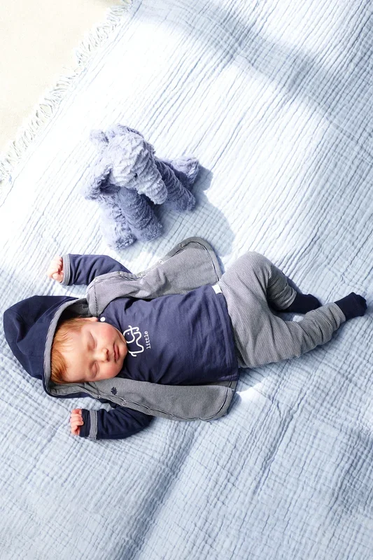 Zweiteiler Little mit Shirt und Hose